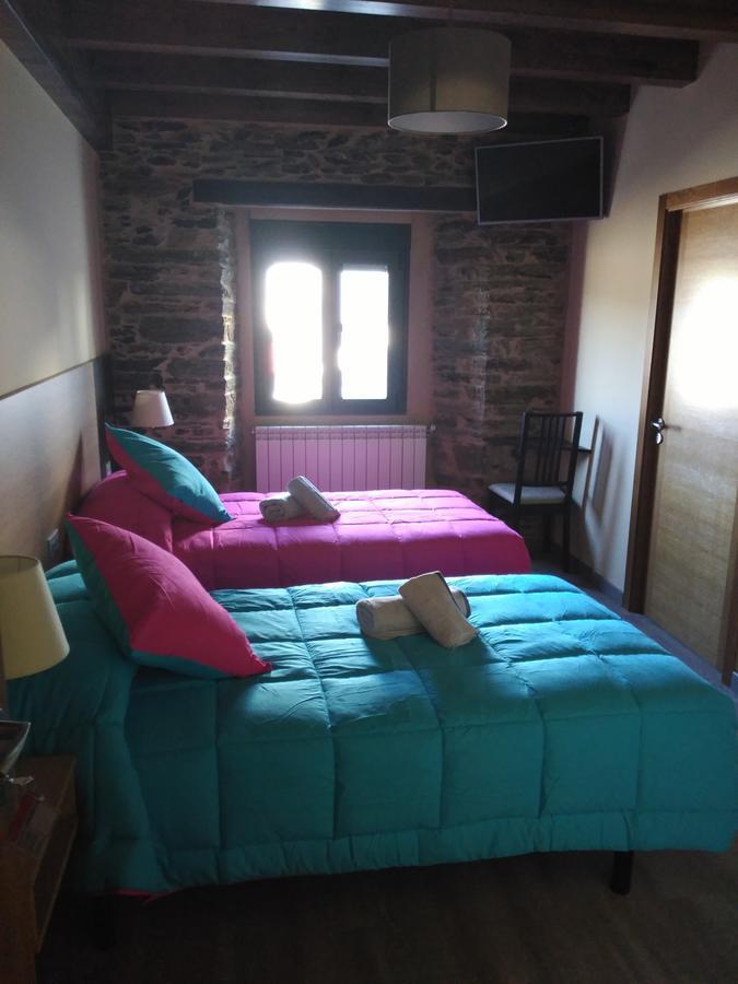 Albergue Pension Porta Santa Baleira Екстер'єр фото